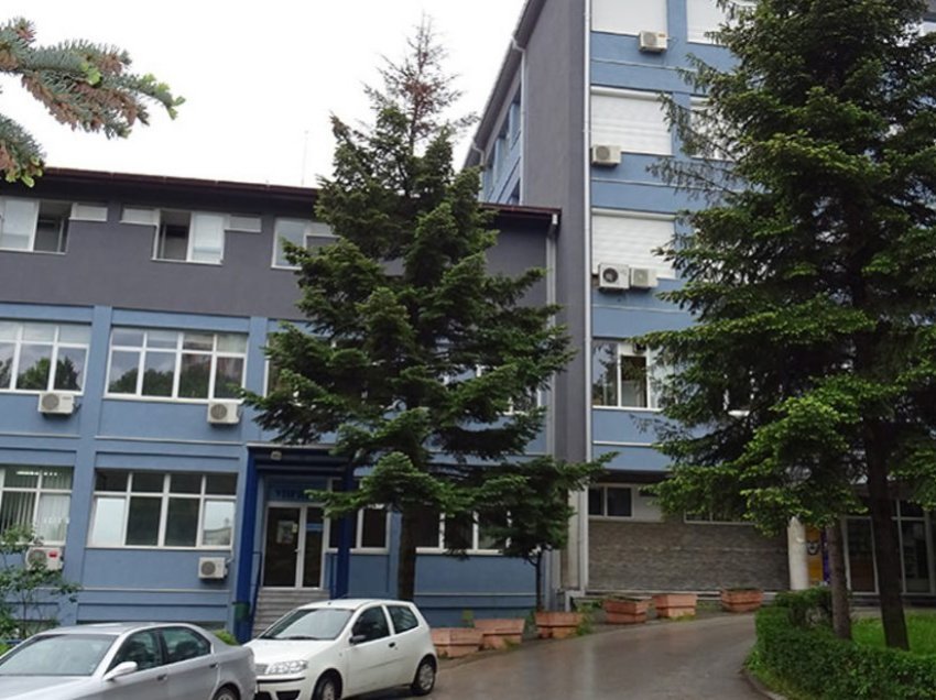 Rasti i foshnjës së vdekur, ministri Fatmir Mexhiti ka iniciuar mbikëqyrje të jashtëzakonshme në Spitalin Klinik Manastir