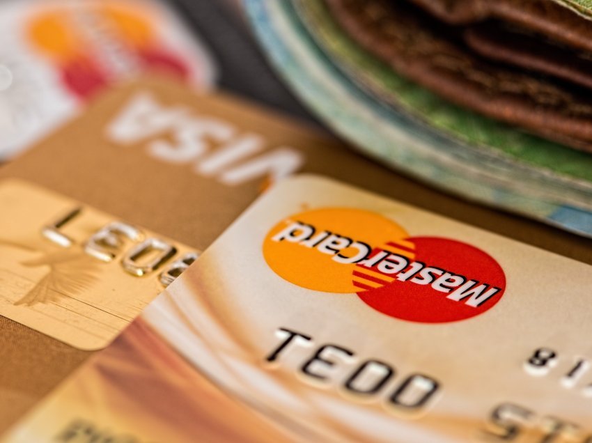Është tejkaluar problemi me kartelat bankare VISA dhe Mastercard në Maqedoni