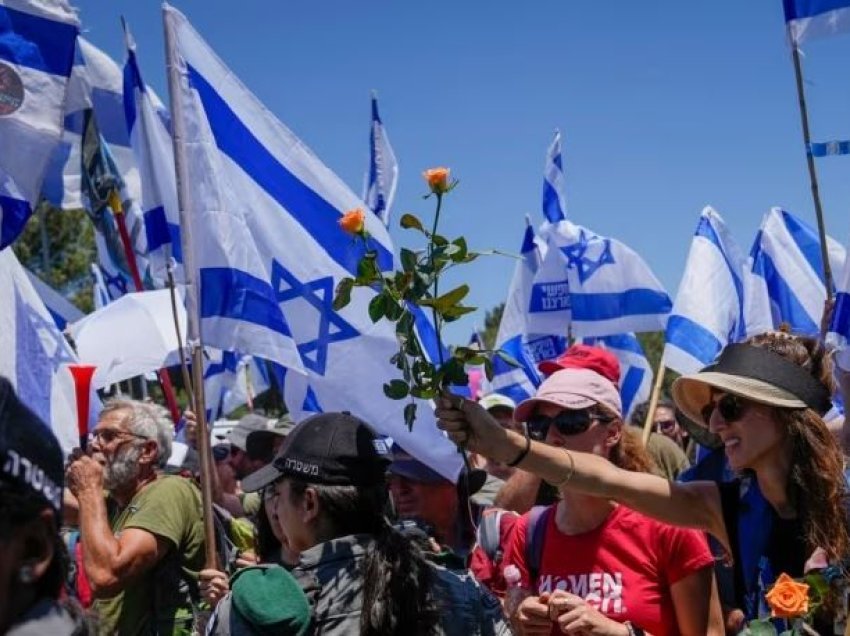 Vazhdojnë protestat në Izrael pas ndryshimeve në gjyqësor 