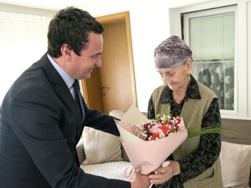 Kurti viziton gruan më të vjetër në Kosovë, tani ajo është 113 vjeçe