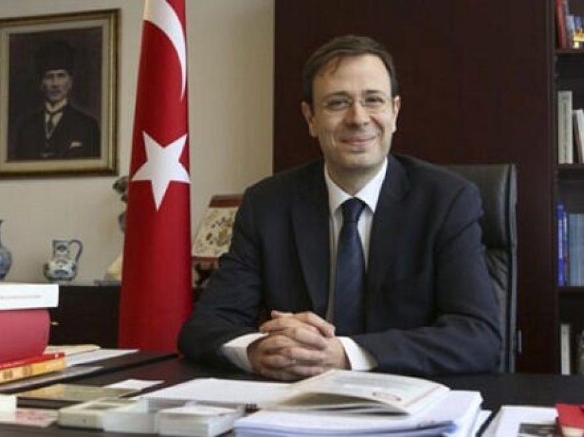 Ambasadori i Turqisë në Kosovë tregon a ka zgjidhje ushtarake për çështjen e veriut