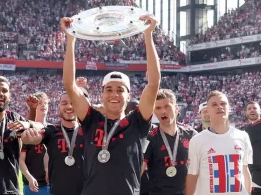 Bayerni nxjerr 3 super yje në shitje