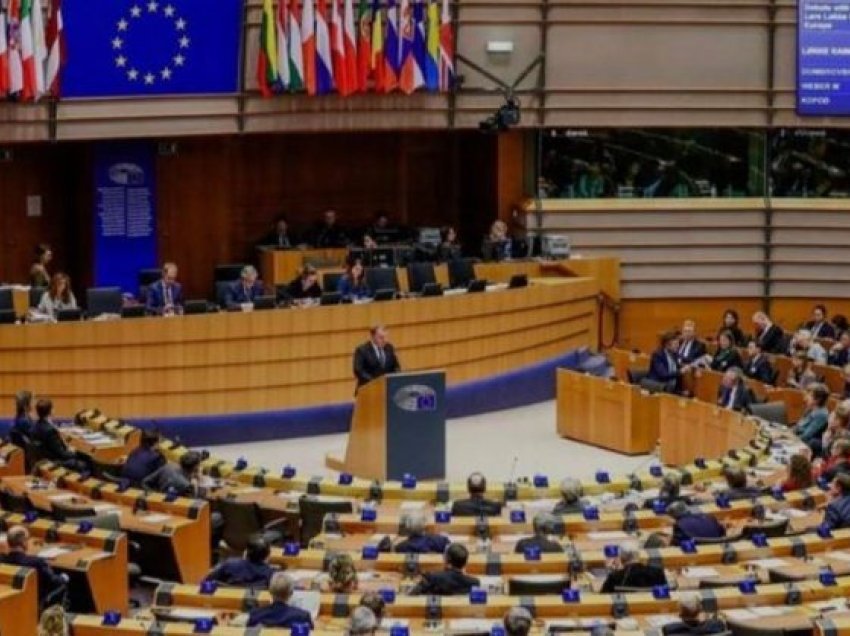 Raporti i Parlamentit Europian, Fatmir Mediu: Influencën negative në rajon nga Kina dhe Rusia, kërkojnë një vëmendje dhe angazhim nga Kuvendi