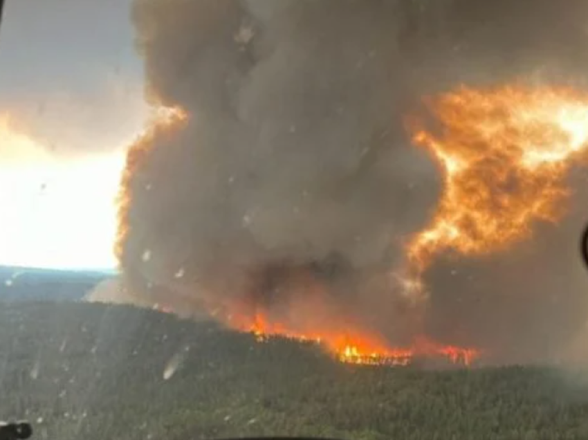 Kanada, zjarret në pyjet në Quebec detyrojnë rreth 11,000 banorë të largohen nga shtëpitë e tyre