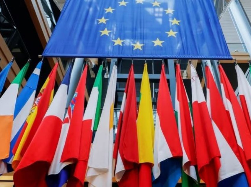 BE sfidon Poloninë mbi ligjin kundër ndikimit rus