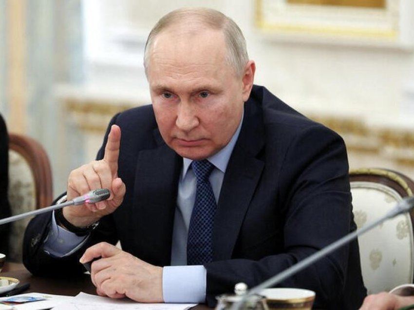 Irani boshatis “arkat” e Putinit, si po ia merr të gjitha paratë për korridorin që do të rivalizojë Kanalin e Suezit