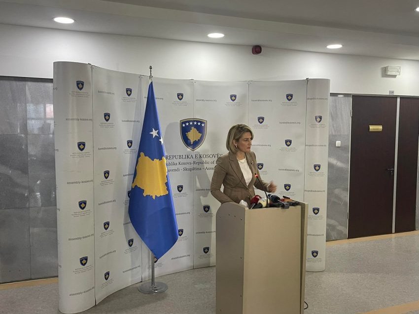 Kusari-Lila për Klan Kosovën: S’është vendim arbitrar, i ka 30 ditë afat për argumentim