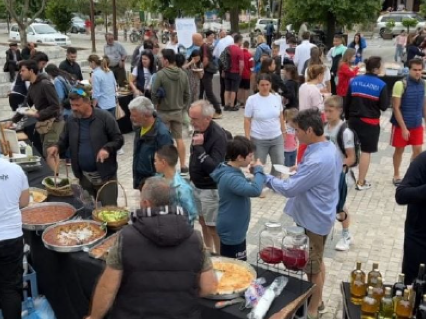 Festa e liqenit të Shkodrës/ Dallgët dhe moti i keq pengojnë gjysmën e eventeve