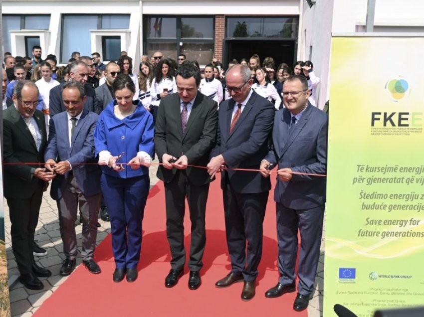 Inaugurohet projekti i zbatimit të masave të efiçiencës së energjisë në Ferizaj 