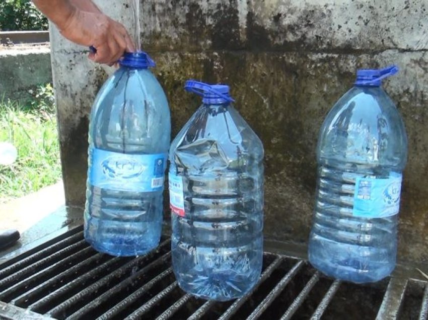 Dy mijë banorë pa ujë të pijshëm në Korçë, shkak defekti pas shirave të rrëmbyeshëm