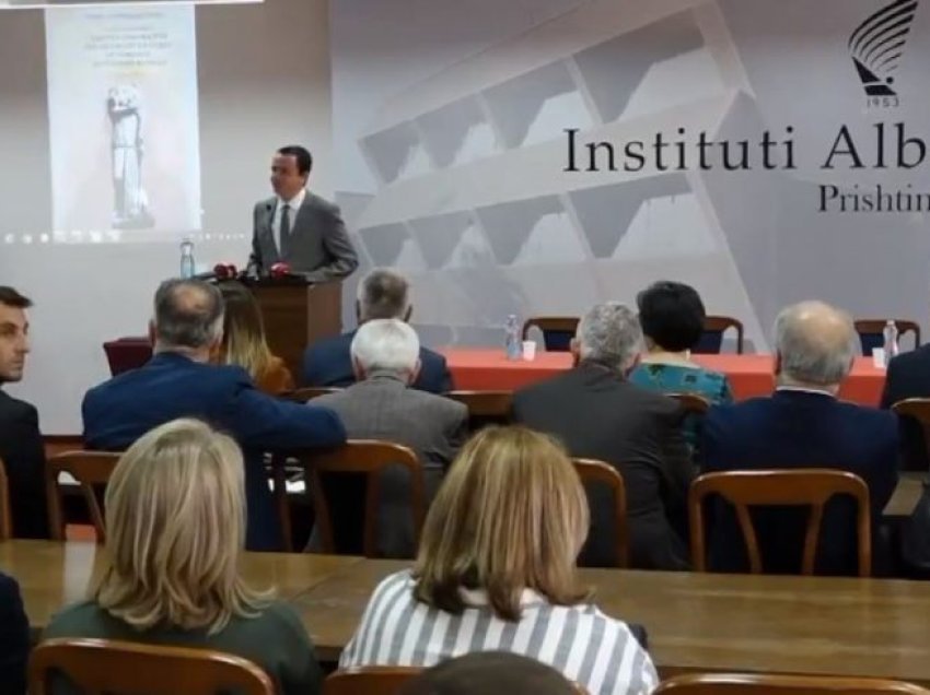 Instituti Albanologjik shënon 70-vjetorin, Kurti prezanton historikun – vlerëson rolin e Rugovës e shumë studiuesve të tjerë