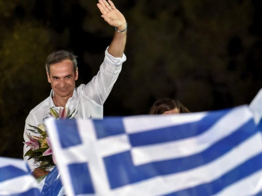 Grekët sot shkojnë në kutitë e votimit – lideri konservator Mitsotakis pritet të fitojë me një diferencë të madhe