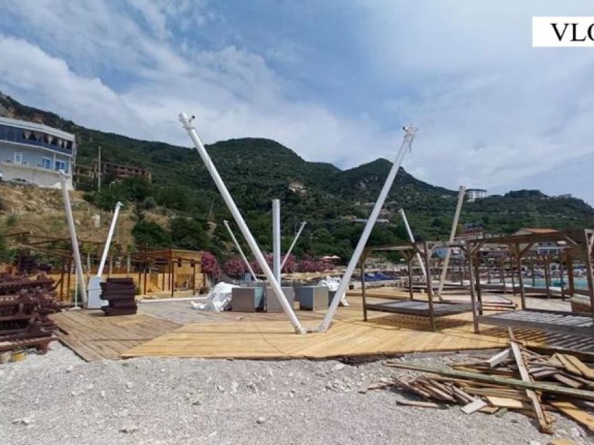 Kontrolle në bregdetin e Vlorës për ndërtimet pa leje, arrestohet 62-vjeçari