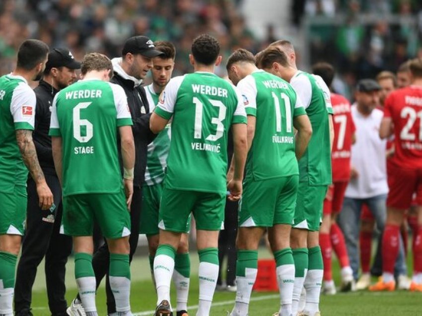 Borussia Monchengladbach firmos me mbrojtësin e Werder Bremen