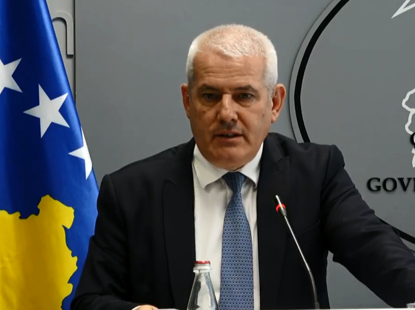 U shfaq dje në Kosovë/ Ministri Svelça flet për djalin e Vuçiqit 