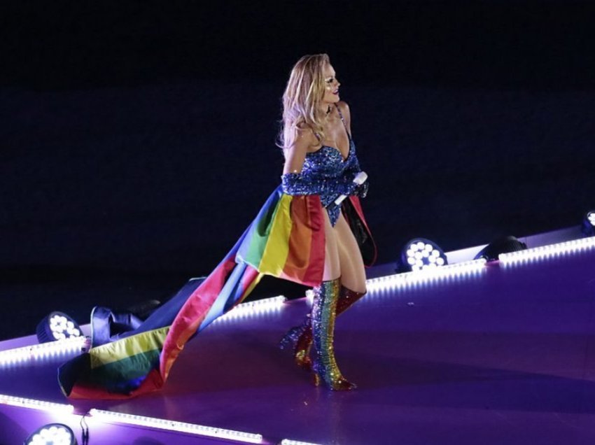 Rita Ora do të performojë në Paradën e Krenarisë – fton fansat të mos mungojnë në koncert