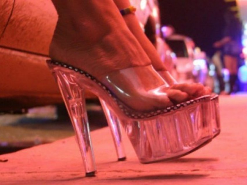 Zbulohet tre qendra prostitucioni në Fier, arrestohet katër shtetas