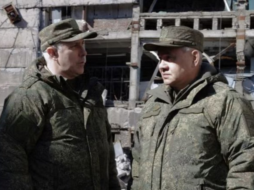 Ministri i Mbrojtjes së Rusisë viziton Ukrainën
