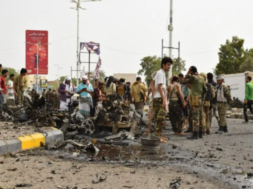 Shpërthen bomba në anë të rrugës, vriten 3 ushtarë në Jemenin jugor