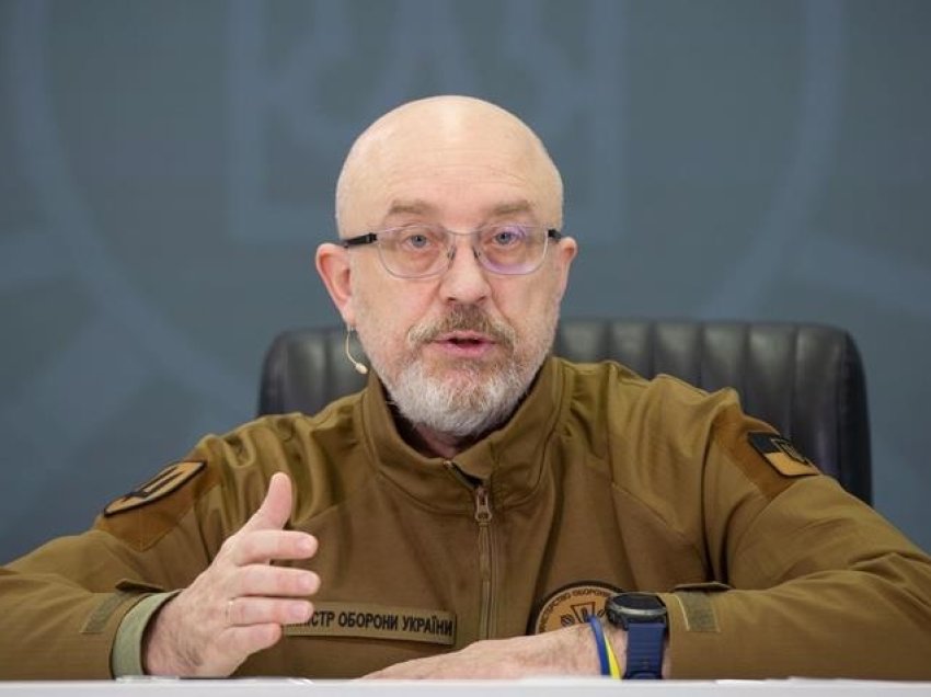 Ukrainës i duhen 1 milion raunde municioni, thotë ministri i mbrojtjes