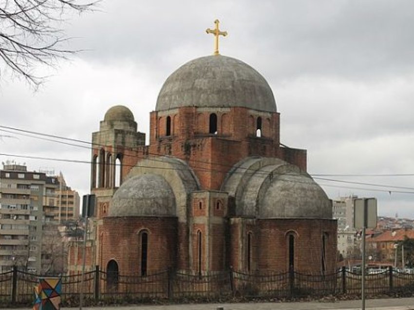 Çka thotë Lajçak për Kishën Ortodokse serbe?