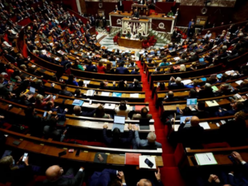 Miratohet në senat rritja e moshës së daljes në pension në Francë