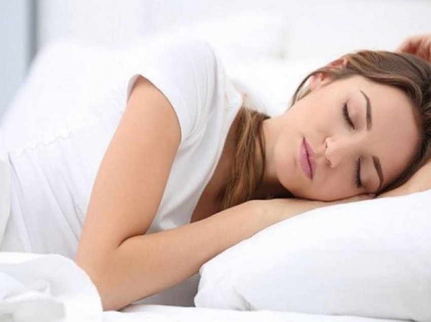 Ekspertët: Një natë pa gjumë mund ta plakë trurin tuaj për dy vjet