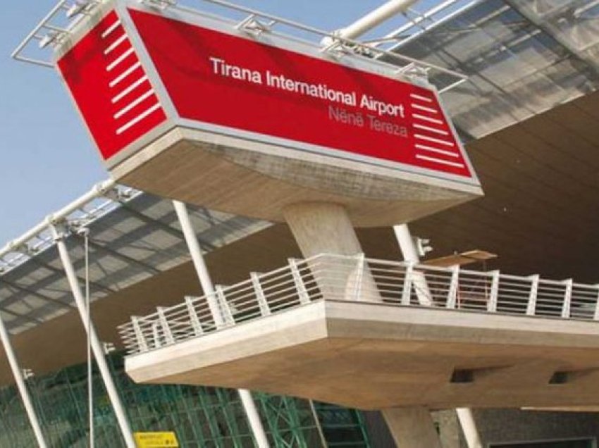 E frikshme/ Avioni i linjës Tiranë-Perugia bën ulje të detyruar në Rinas, çfarë ndodhi