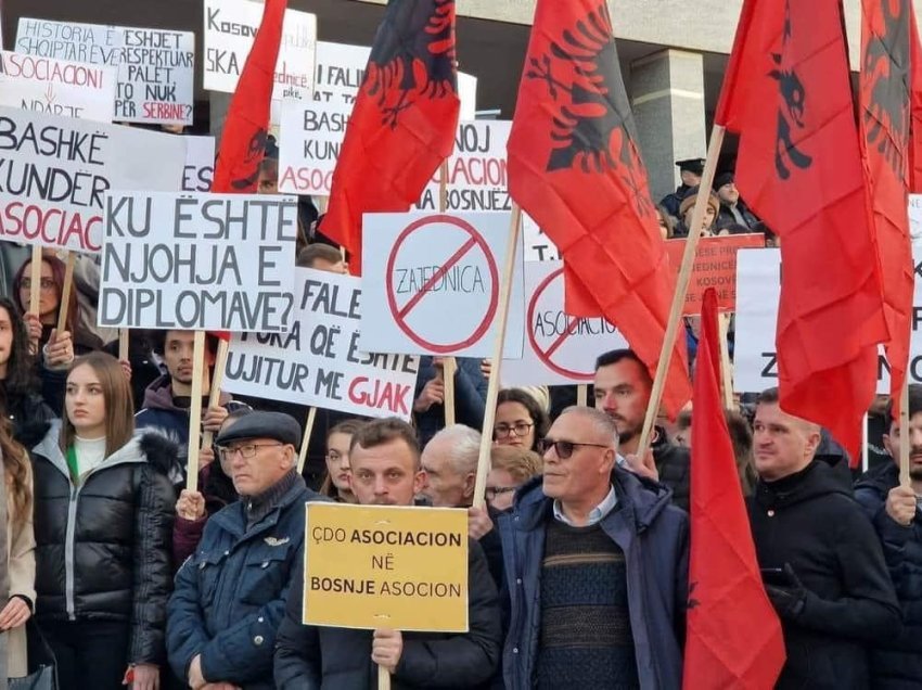 Shqiptarët në New York, protestuan kundër Asociacionit