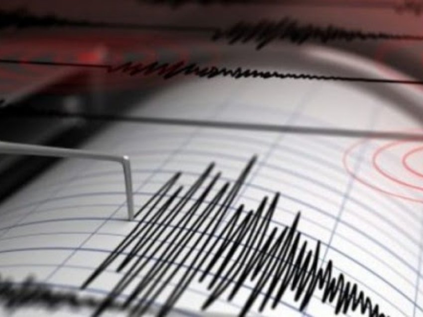 ​Një tërmet me magnitudë 6.7 godet Ekuadorin