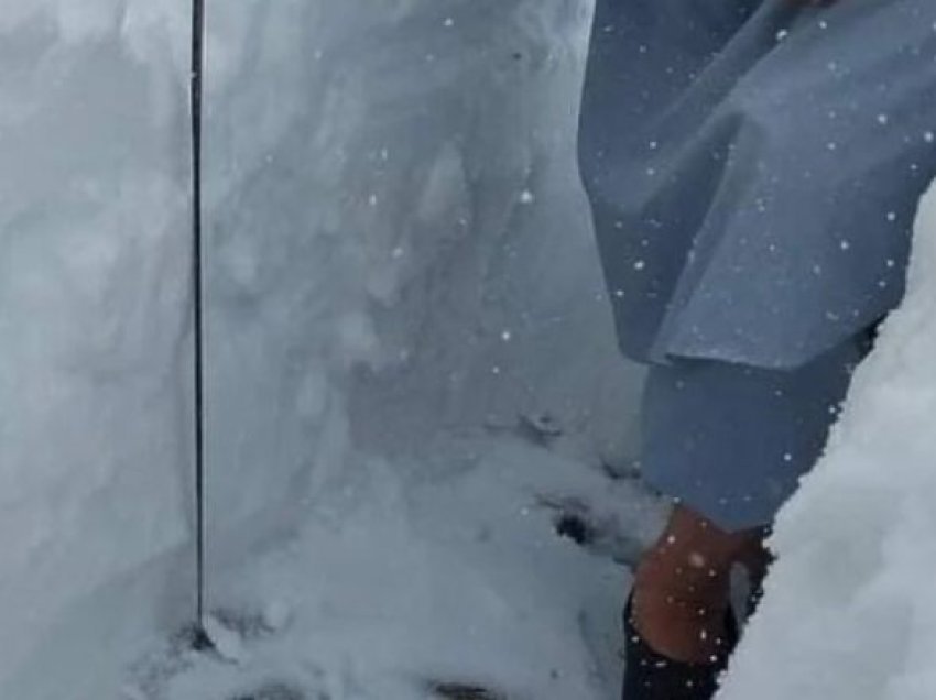 Moti i ligë dhe reshjet e mëdha të borës godasin Afganistanin, humbin jetën tre persona nga i ftohti