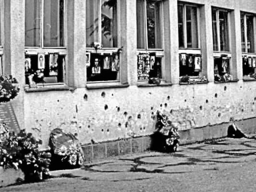 Kurti kujton Masakrën e Bukoshit: Policia serbe pushkatoi 25 burra e djem veç pse ishin shqiptarë