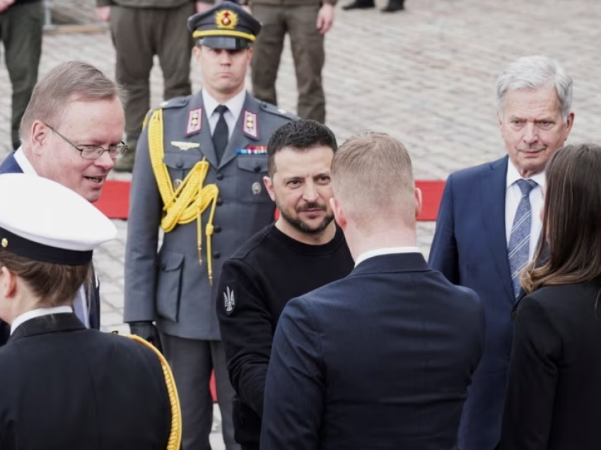 Presidenti Zelenky në Finlandë për takime me udhëheqësit e vendeve nordike