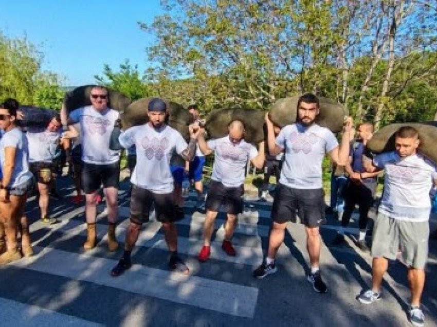 ​27 garues të ngarkuar me lëkurë vere ngjiten me shpejtësi shtigjeve malore në Bullgari