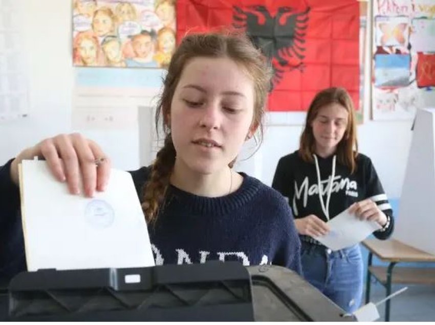 Analiza e “Foxnews” për 14 majin: Zgjedhjet në Shqipëri dëmtohen nga korrupsioni dhe blerja e votave, rastet e manipulimit përfshijnë PS-në