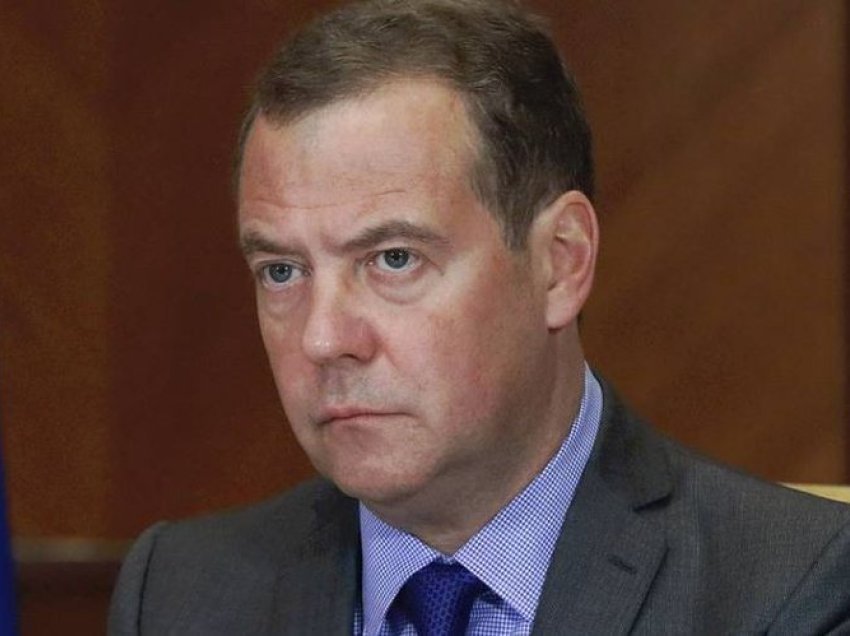 Medvedev publikon shifrat e frikshme: Ja sa njerëz iu bashkuan ushtrisë ruse që nga 1 janari