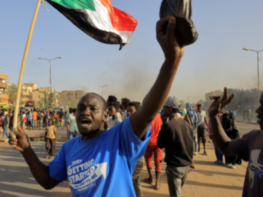 Ndërpriten luftimet në Sudan, palët arrijnë një tjetër armëpushim