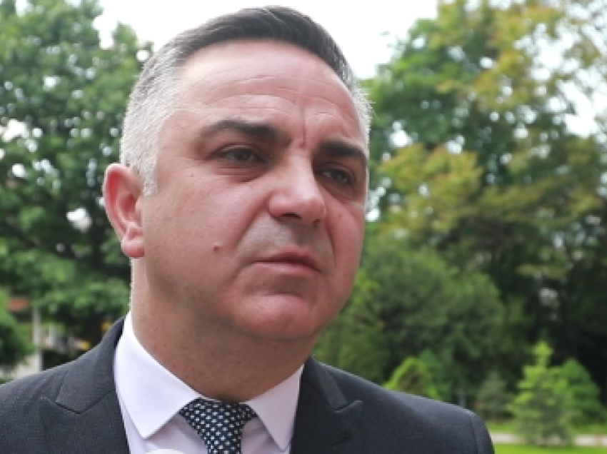 Besnik Tahiri mirëpret vendimin për asistentë në Kuvendin e Republikës së Kosovës 