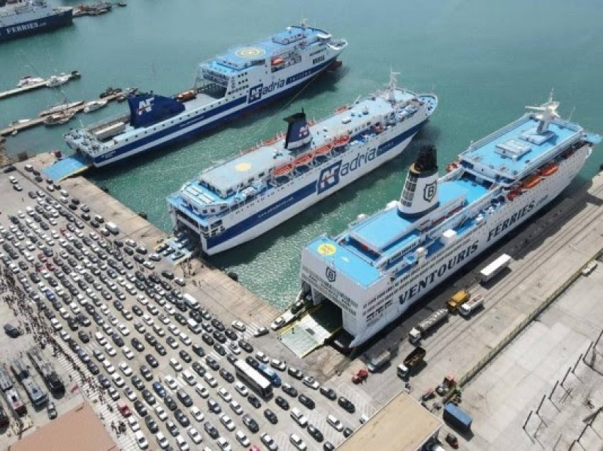 ​Rriten me 8 për qind hyrje-daljet e udhëtarëve nëpërmjet Portit të Durrësit