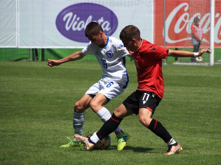 Shqipëria U-15 luan ndeshjen e dytë kundër Celikut të Zenicës