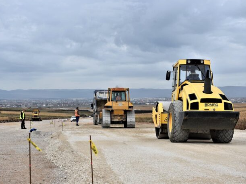 Ministri Aliu: Po bëjmë përpjekje që autostrada e Gjilanit të përmbyllet këtë vit