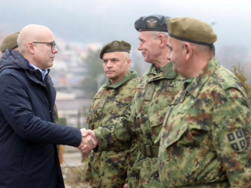Shefi i Kabinetit të Presidentes Osmani: Regjimi piroman i Serbisë ka urdhëruar ushtrinë drejt kufirit me Kosovë