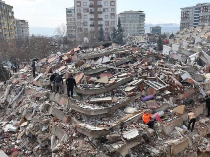 5 vjeçari turk u zhduk pas tërmetit shkatërrues dhe u gjet i vetëm në Holandë