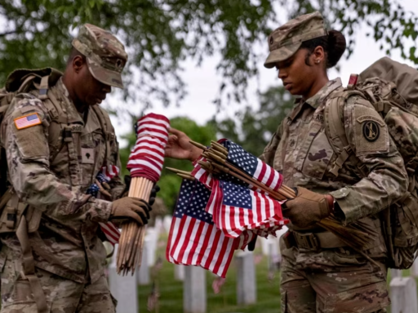 Uashington, aktivitetet e fundjavës në nderim të ushtarakëve të rënë 