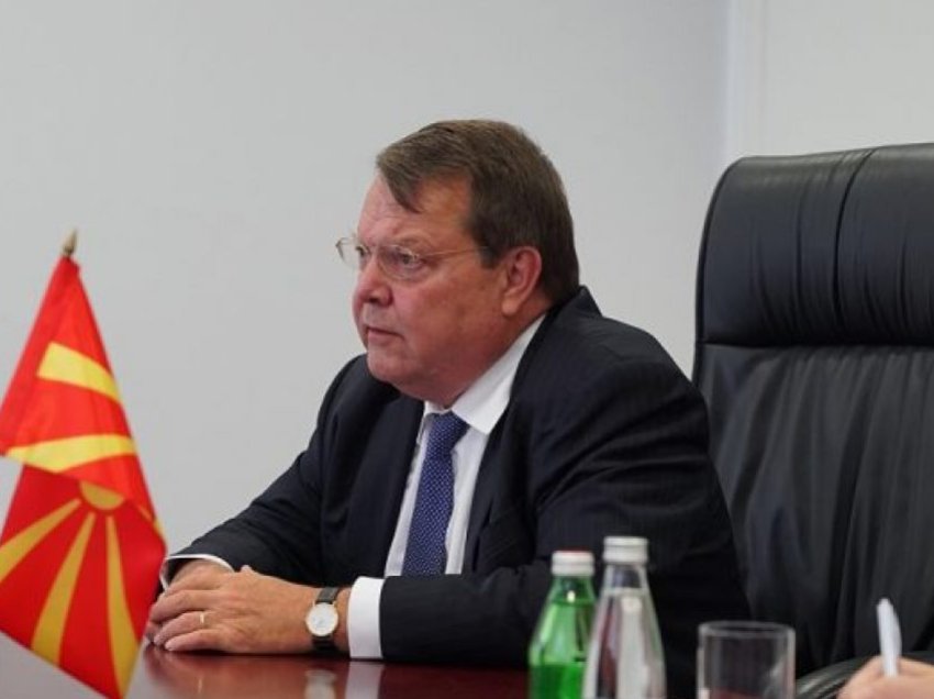 Diplomati holandez në Shkup kritikon ashpër situatën në gjyqësor dhe korrupsionin