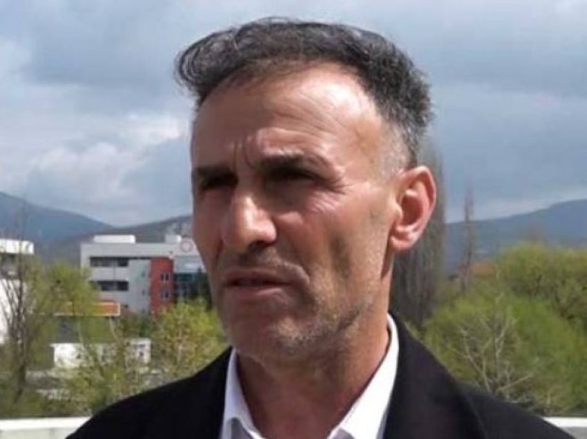 Kryetari i Leposaviqit mbetet i bllokuar – do ta kalojë natën brenda objektit të komunës