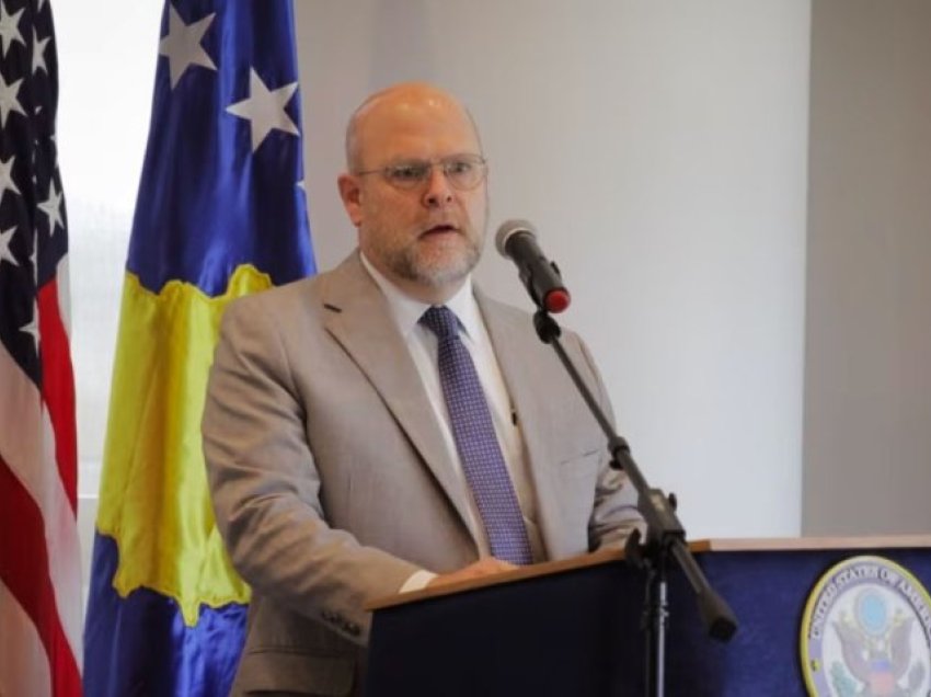 Hovenier: SHBA-ja i ka dy kërkesa për Kosovën