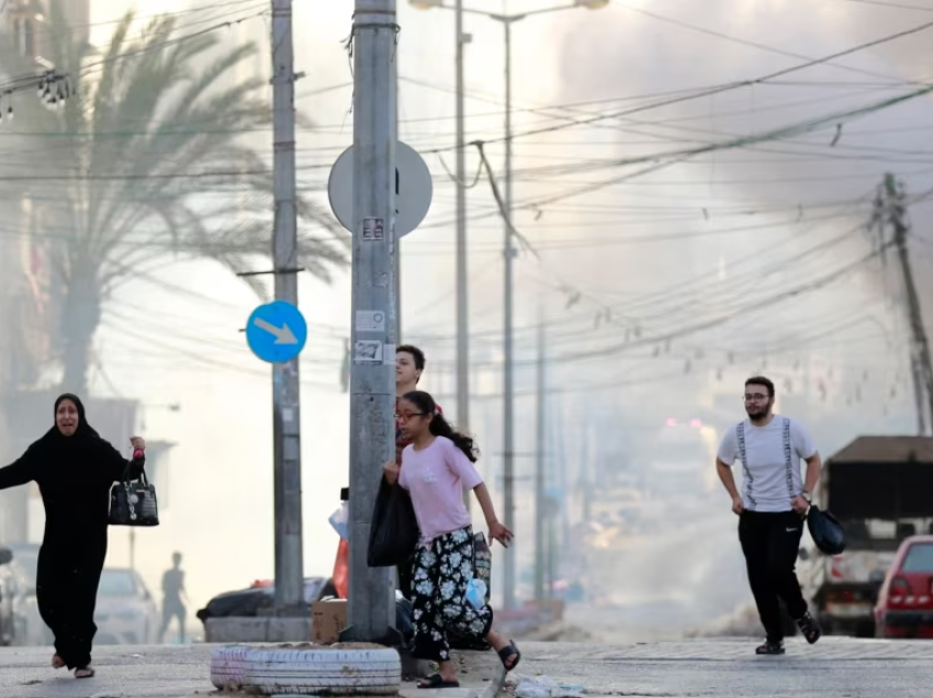 Ushtria e Izraelit thotë se e ka rrethuar Qytetin e Gazës dhe i ka eliminuar 130 militantë