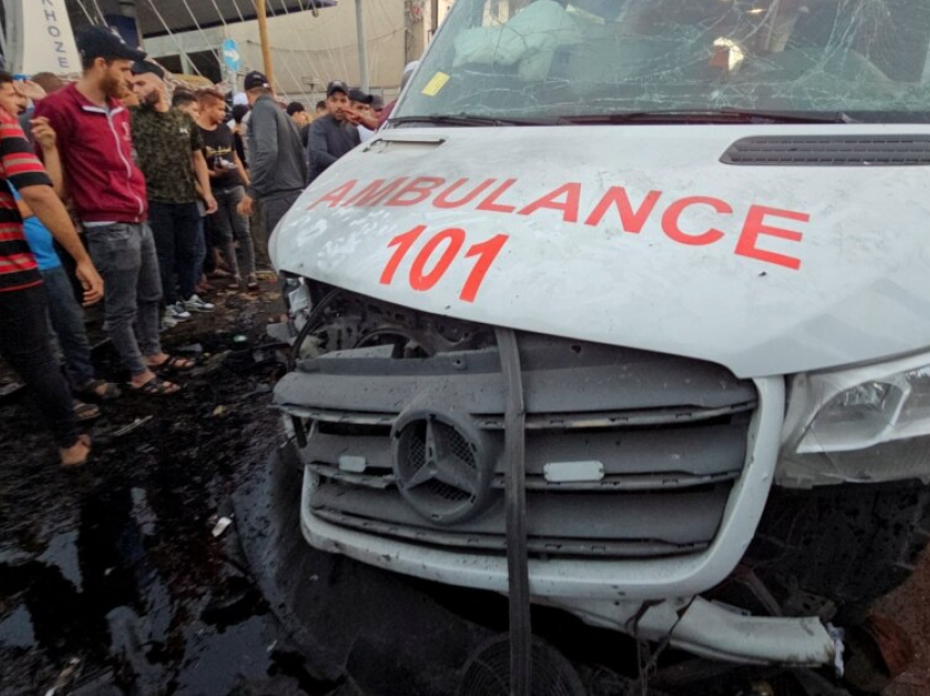 Ushtria e Izraelit thotë se e goditi një ambulancë në Gazë