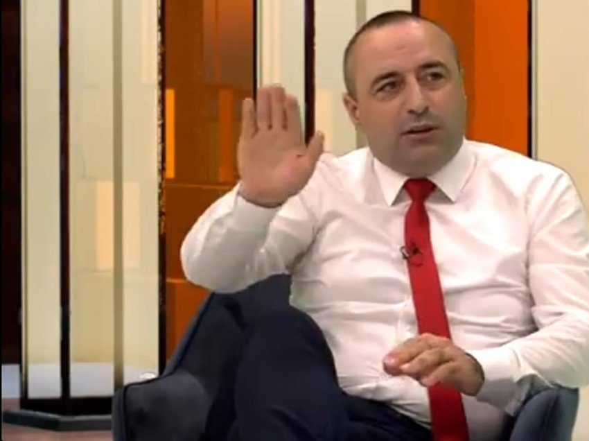 Gazmend Halilaj i reagon ashpër Bekim Haxhiut pas deklaratës për Hashim Thaçin, “godet” ish-presidentin